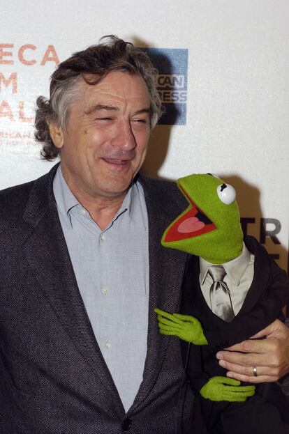 Robert De Niro y la rana Gustavo en el Festival de Tribeca en 2002.