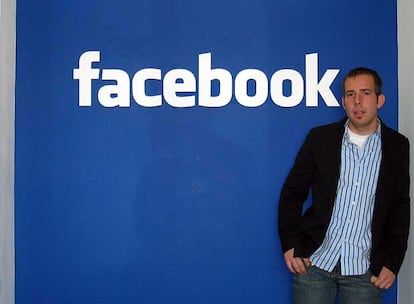 Javier Oliván, en la sede californiana de Facebook, poco después de su incorporación a la empresa.