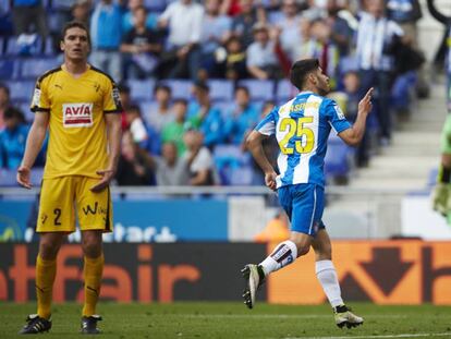 Asensio celebra el segundo gol del Espanyol ante el Eibar. 
