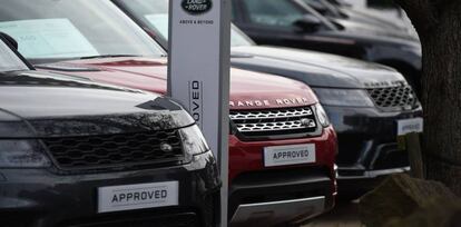 Coches Land Rover Range Rover en la planta de Wakefield, Inglaterra.