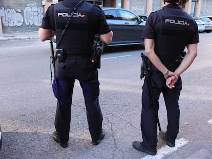 Agentes de la Policía Nacional en imagen de archivo.