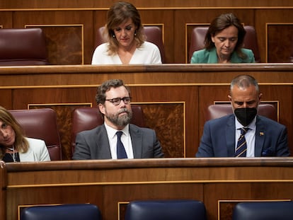 El portavoz parlamentario de Vox, Iván Espinosa de los Monteros, este martes durante el pleno del Congreso.