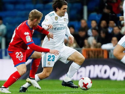 Mateo Kovacic y Daniel Nieto durante el partido de vuelta de octavos de final de la Copa del Rey.