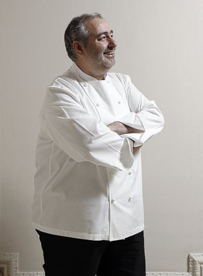 El cocinero catalán Santi Santamaria, fotografiado ayer en Madrid.