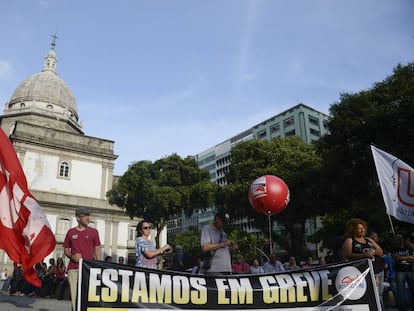 Sindicalistas em ato no Rio de Janeiro em novembro.