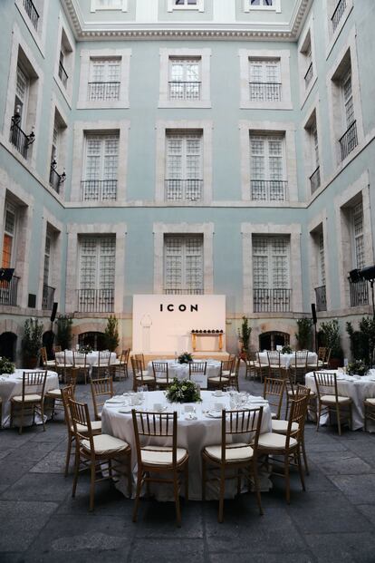 Panorámica del patio cubierto de la Real Academia de Bellas Artes de San Fernando, donde tuvo lugar la gala de los III Premios ICON de Fragancias Masculinas.