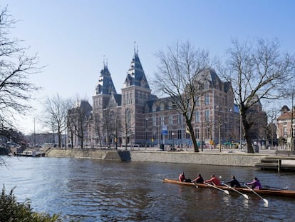 El Rijksmuseum de Ámsterdam visto desde la calle en septiembre de 2022.
