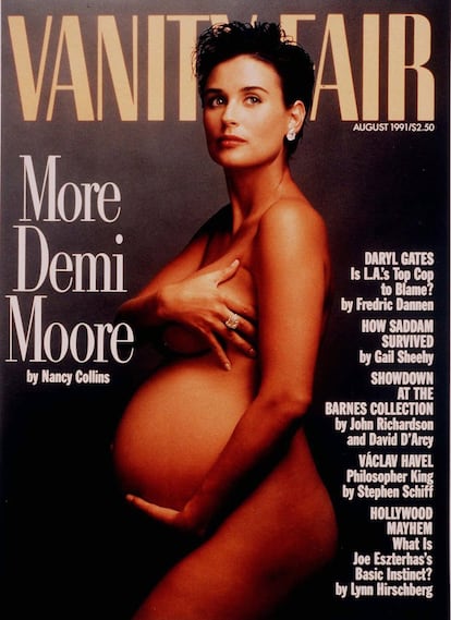 En agosto de 1991, Demi Moore revolucionó los quioscos: la actriz posaba mostrando su recta final del embarazo para la portada de 'Vanity Fair'. Una foto de la reconocida Annie Leibovitz que se ganó tanto alabanzas como las críticas de quienes consideraron que se sexualizaba el cuerpo de una mujer embarazada.