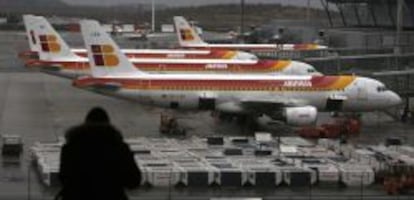 Aviones de Iberia en la T4 del aeropuerto de Barajas