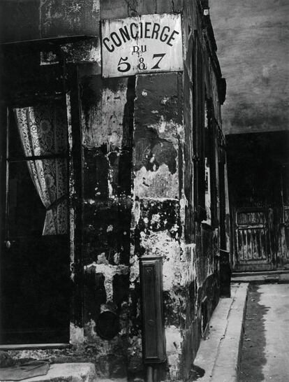 Porteria, París, 1933


