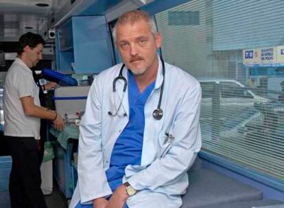 Jordi Rebellón, en una escena de la serie de Tele 5 <i>Hospital Central.</i>