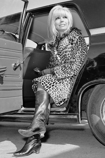 Las botas de Nancy Sinatra estaban hechas para caminar, o al menos es lo que decía la cantante en uno de sus temas más famosos compuesto en 1966.