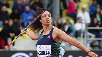 Yulenmis Aguilar, lanzando en 2023 en la Diamond League de Lausana.