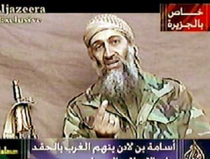 Bin Laden, en el nuevo vídeo emitido por Al Yazira.