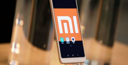 Logotipo de Xiaomi, en un smartphone de la empresa.