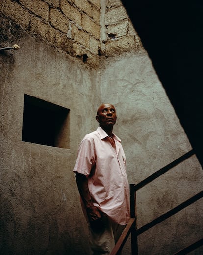 João Divo Macedo, un luchador por la libertad de Cabo Verde, pasó cuatro años en el campo de concentración de Tarrafal durante la llamada “Fase africana”, ocurrida entre 1962 y 1974, cuando los activistas africanos por la independencia fueron arrestados por el dictador portugués y enviados al campo como prisioneros políticos.