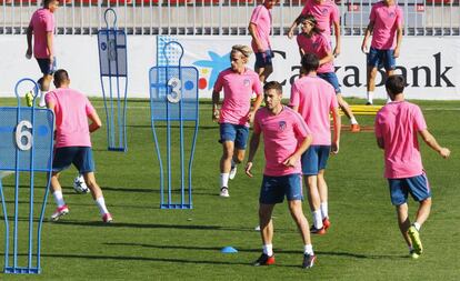 GRA355. MAJADAHONDA (MADRID), 26/09/2017.- El capitán del Atlético de Madrid "Gabi" Fernández (durante el entrenamiento del equipo en la víspera del partido de Liga de Campeones ante el Chelsea