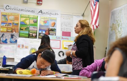 Clase en español en un colegio de Los Ángeles (California) en 2019.