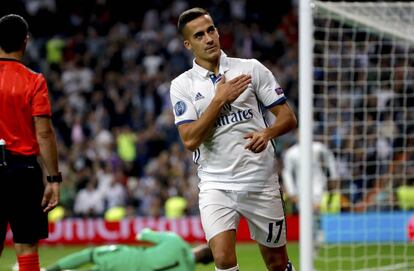 Lucas Vázquez celebra su gol al Legia.