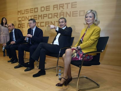 Desde la derecha, Bravo, Zapatero, Puig y Ech&aacute;varri en febrero en Alicante.