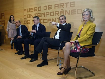 Desde la derecha, Bravo, Zapatero, Puig y Ech&aacute;varri en febrero en Alicante.