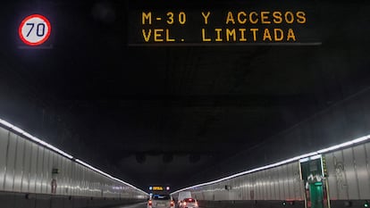 El interior de uno de los túneles de la M-30, en una imagen de diciembre de 2018.