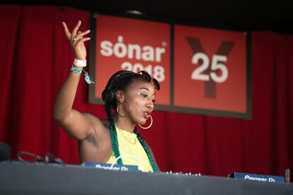 DJ Jamz Supernova en el espacio SonarVillage en el segundo día del Festival Sónar 2018.