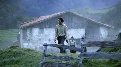 Mejor Película, Mejor Dirección (Aitor Arregi y Jon Garaño), Mejor Guion Original (Aitor Arregui y Andoni de Caños, Jon Garaño y José Mari Goenaga), Mejor Música Original (Pascal Gaigne), Mejor Actor Revelación (Eneko Sagardoy), Mejor Dirección de Producción (Ander Sistiaga), Mejor Dirección de Fotografía (Javier Agirre Erauso), Mejor Montaje (Laurent Dufreche y Raúl López), Mejor Dirección Artística (Mikel Serrano), Mejor Diseño de Vestuario (Saioa Lara), Mejor Maquillaje y Peluquería (Ainhoa Eskisabel, Olga Cruz y Gorka Aguirre), Mejor Sonido (Iñaki Díez y Xanti Salvador) y Mejor Efectos Especiales (Jon Serrano y David Heras).