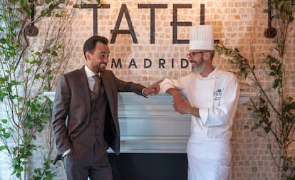 Jorge Dávila y el chef Julio Miralles.