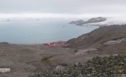 Entorno de la Base Antártica Española, en la isla Livingston.