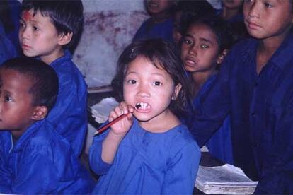 Imagen de la película documental <i>Niñas de hojalata,</i> de Miguel Bardem.