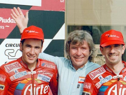 &Aacute;ngel festeja en 1996 la primera victoria de Gelete con el Aspar Team.