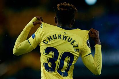 Samuel Chimerenka Chukweze, jugador del Villarreal, celebra su gol ante el Spartak.