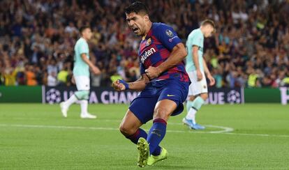 Luis Suárez celebra un gol a l'Inter al Camp Nou.