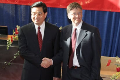 Hu Jintao y Bill Gates.