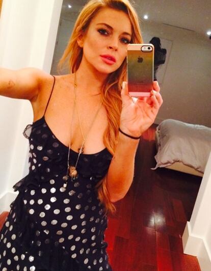 Lindsay Lohan vuelve, y también vuelven sus 'selfies'.