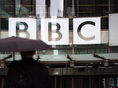 Fachada de la sede central de la BBC en Londres