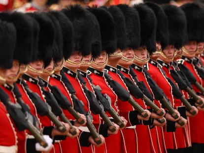 Miembros de la Guardia Real, en Londres