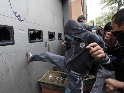 Ataque à sede da polícia em Odessa neste domingo.