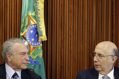 El presidente interino, Michel Temer y Henrique Meirelles.