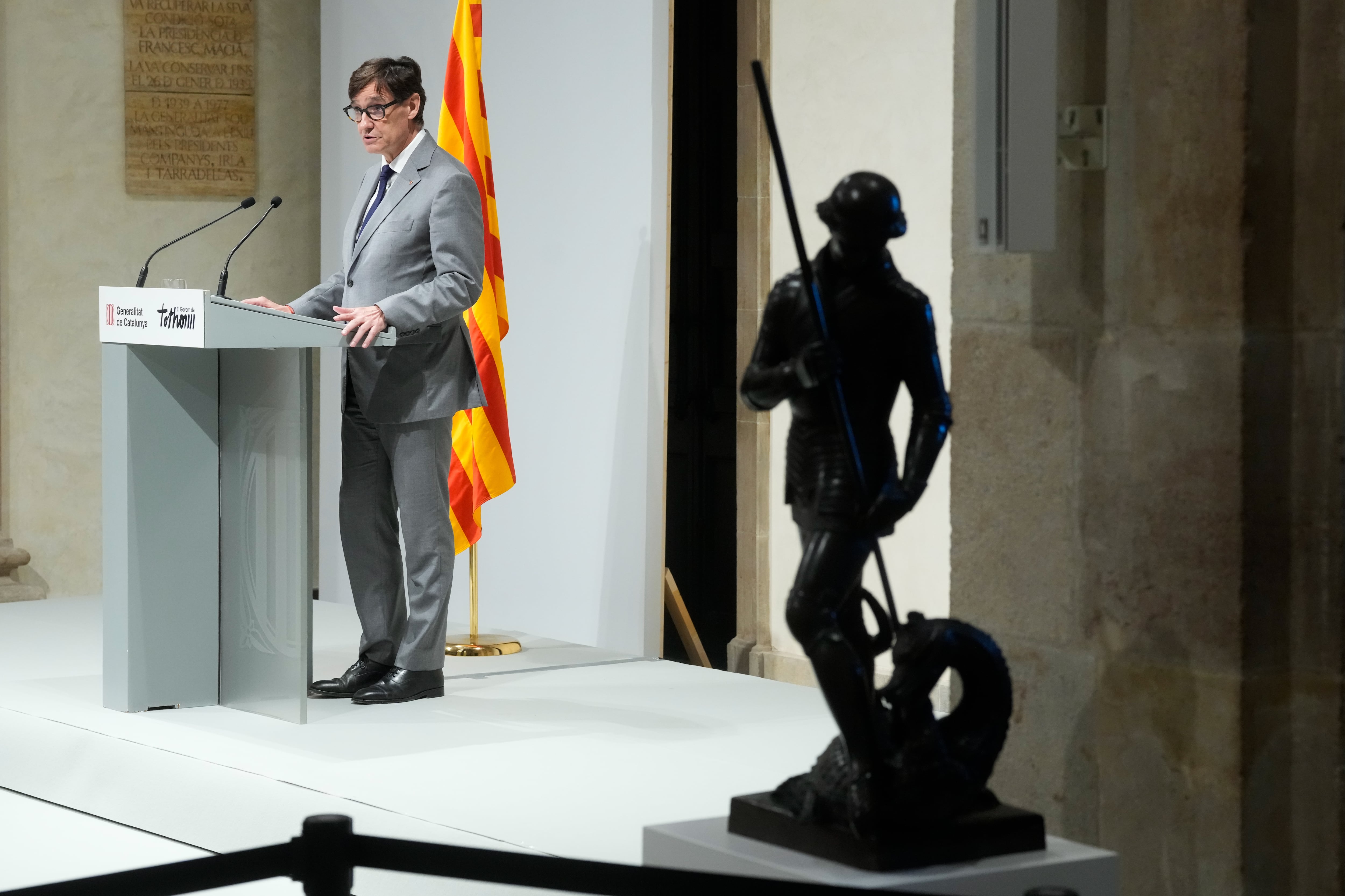 Illa se conjura para ampliar el aeropuerto de El Prat al margen de la oposición de sus socios 