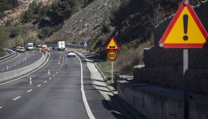 Obras en la C-17, donde han aparecido unos baches