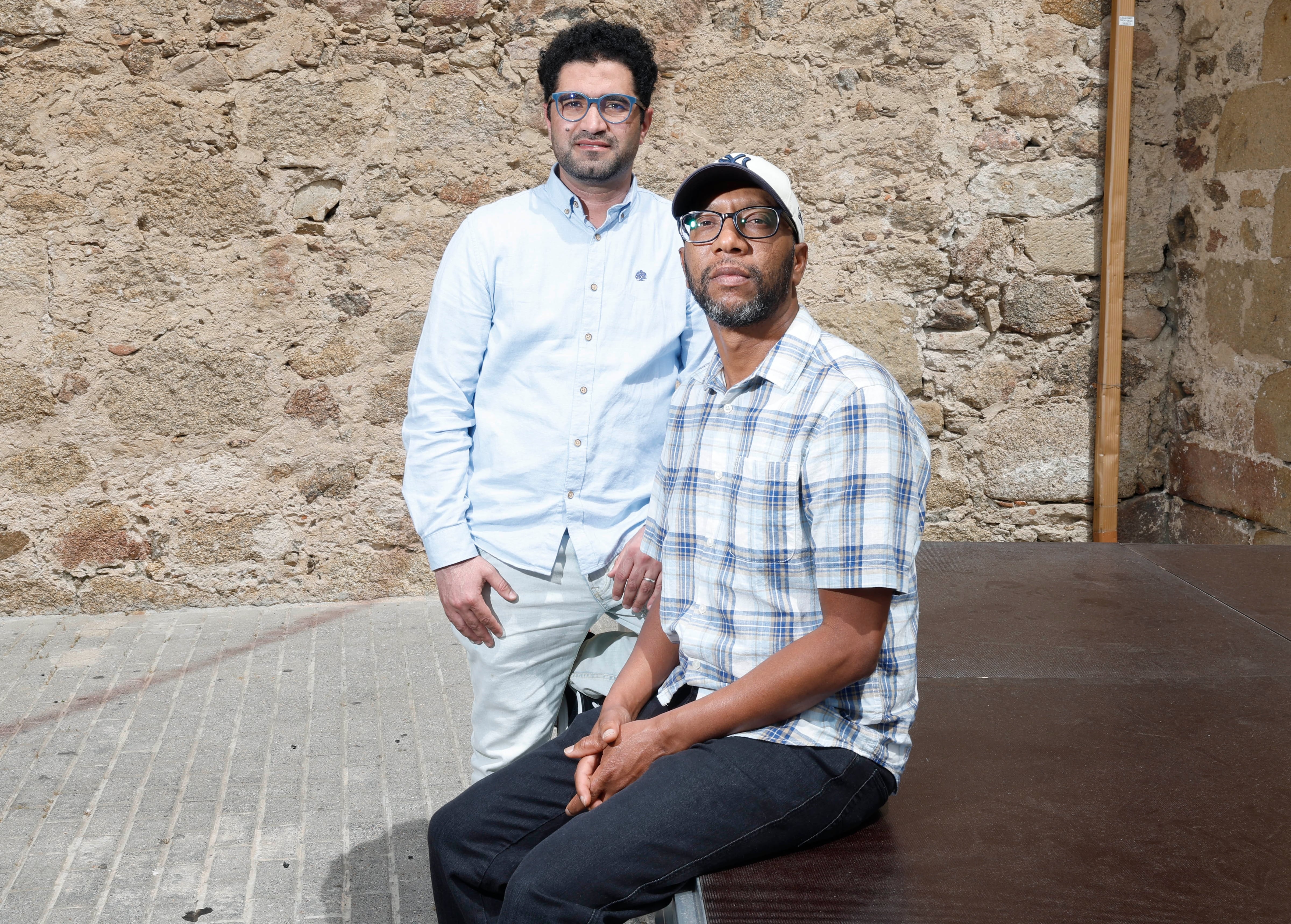 Yousef Akerrot y Said Babhnin, profesores de lengua árabe en Talayuela (Cáceres), este jueves.