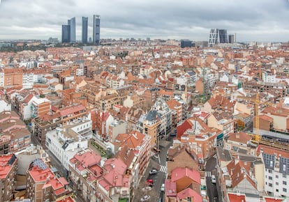 Vistas de Madrid, con las cuatro torres al fondo, desde Torre Skyline en Marques de Viana.