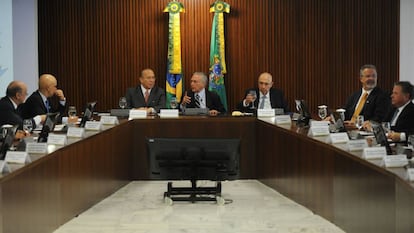 A primeira reuni&atilde;o ministerial de Temer.