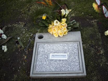 Lugar donde reposa Mónica Gordón, en el cementerio de Quito.