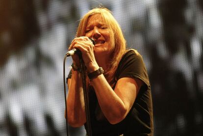 Beth Gibbons, cantante de Portishead, durante su actuación de ayer.