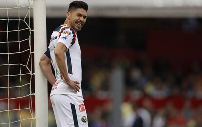 Peralta, durante el último partido del América.