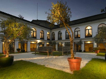 Claustro del parador de Trujillo (Cáceres).