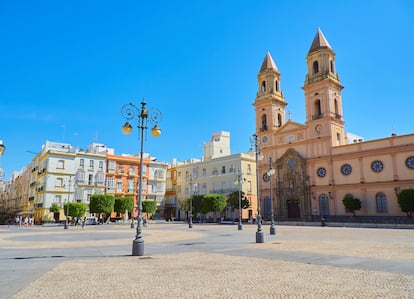 14. Cádiz: Plaza de San Antonio.